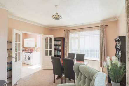 Corondale Road, Milton - Well Presented Detached Bungalow, Image 6