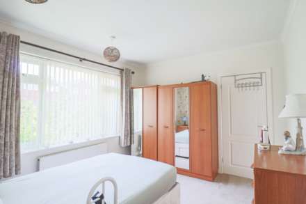 Corondale Road, Milton - Well Presented Detached Bungalow, Image 9