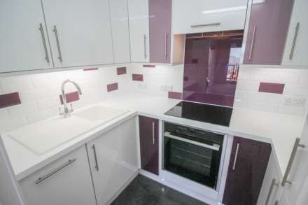 Madeira Court**Sea Front Location**, Image 2