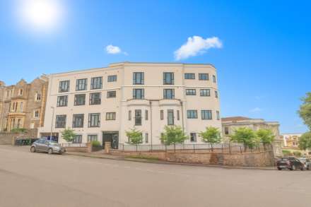 Dorville House, Hillside - Stunningly Presented & Modern Apartment