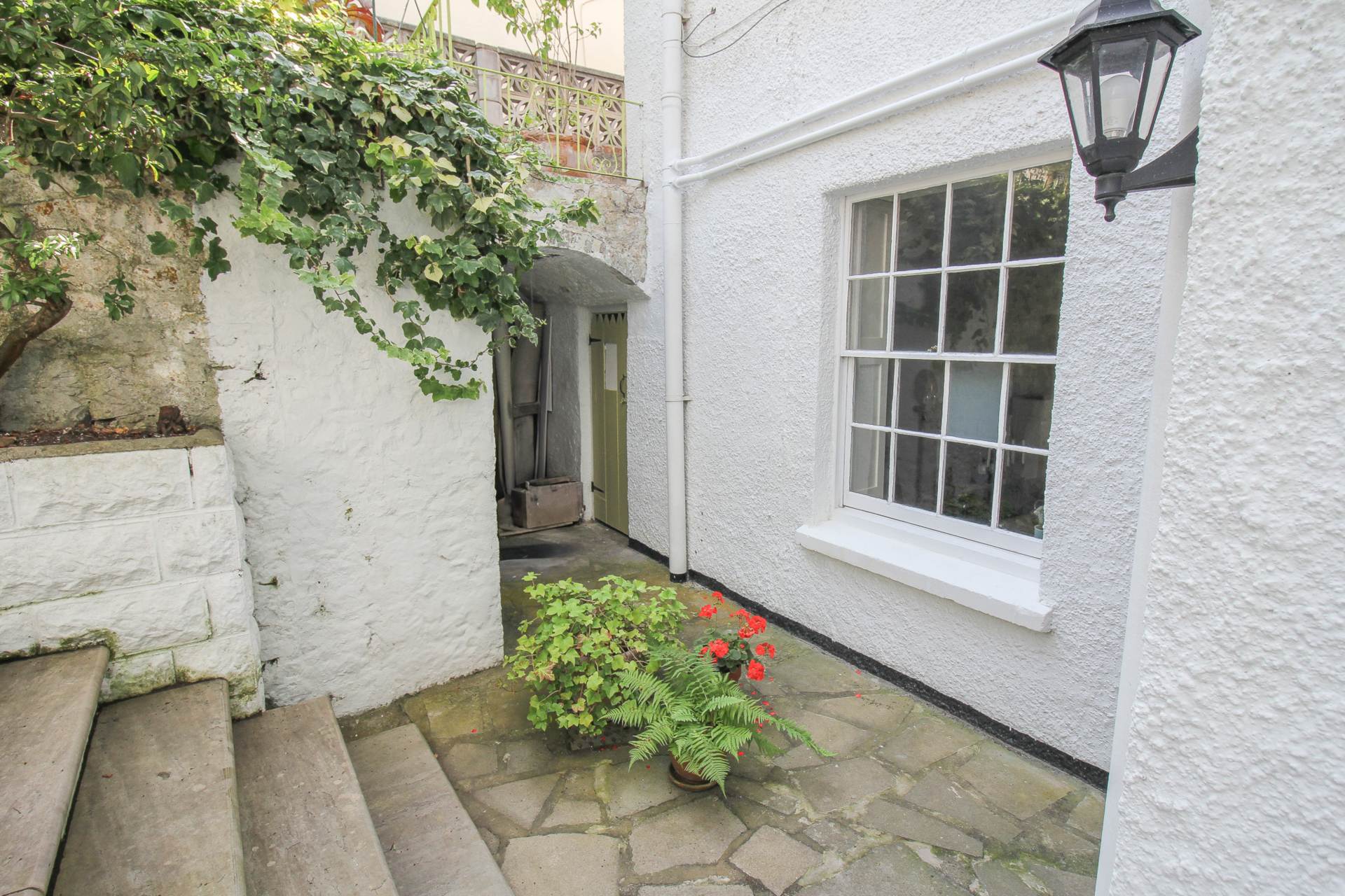 Park Place**Garden Flat**2 Bedrooms**2 Reception Areas**Sea Front Location**, Image 16