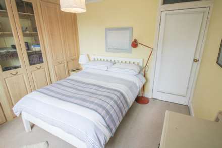 Park Place**Garden Flat**2 Bedrooms**2 Reception Areas**Sea Front Location**, Image 10
