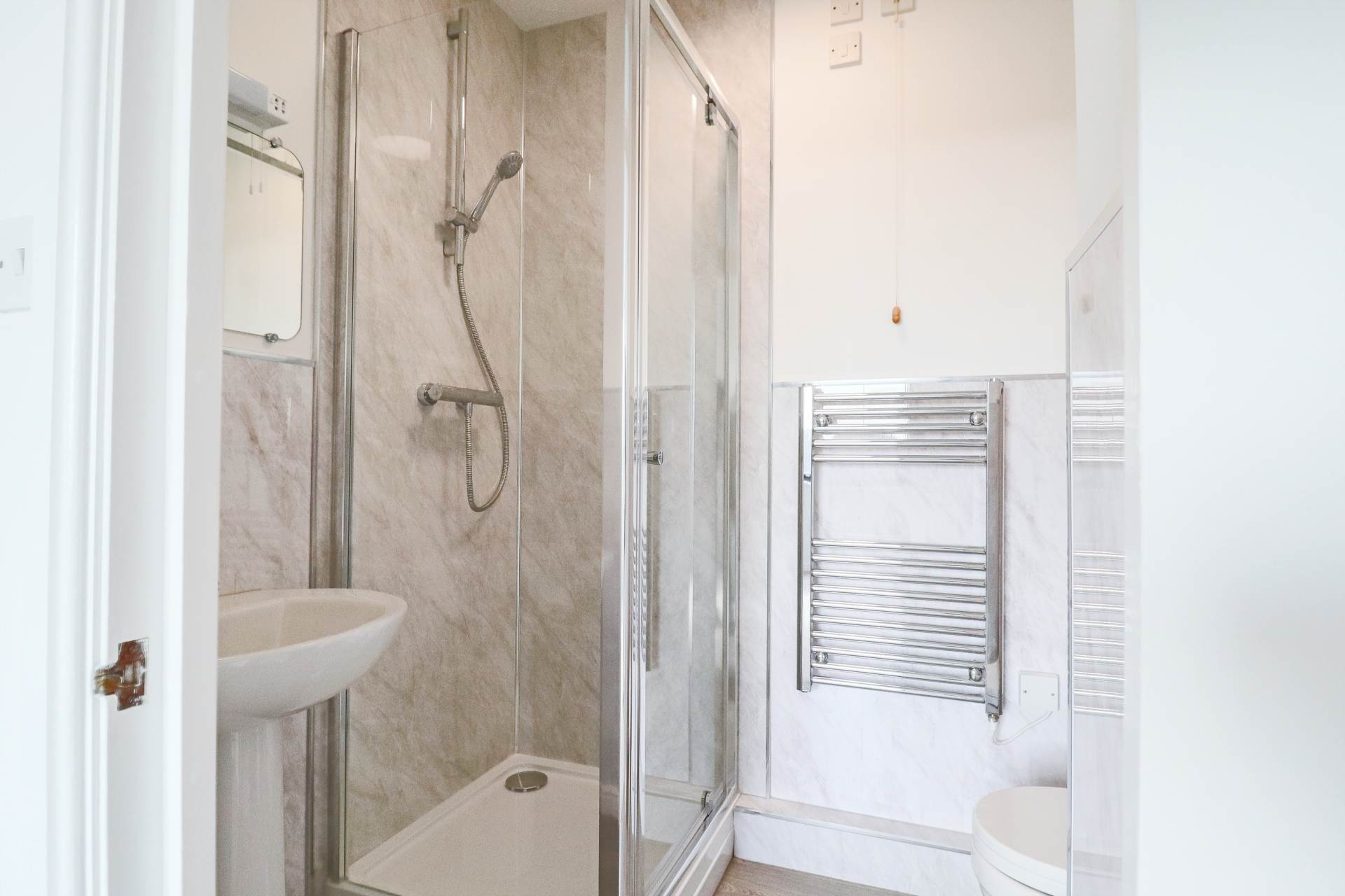 Carlton Mansions, Fully Refurbished Sea Front Apartment, Image 7