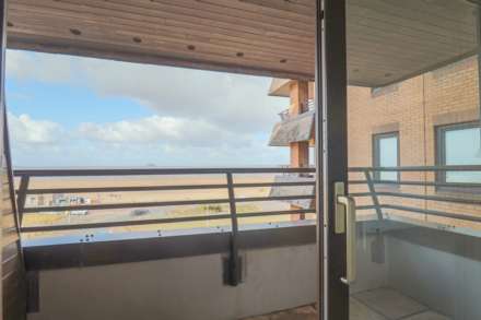 Carlton Mansions, Fully Refurbished Sea Front Apartment, Image 3