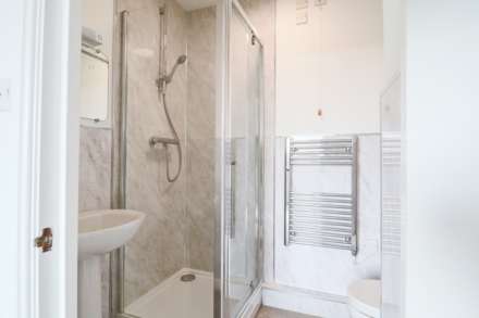 Carlton Mansions, Fully Refurbished Sea Front Apartment, Image 7