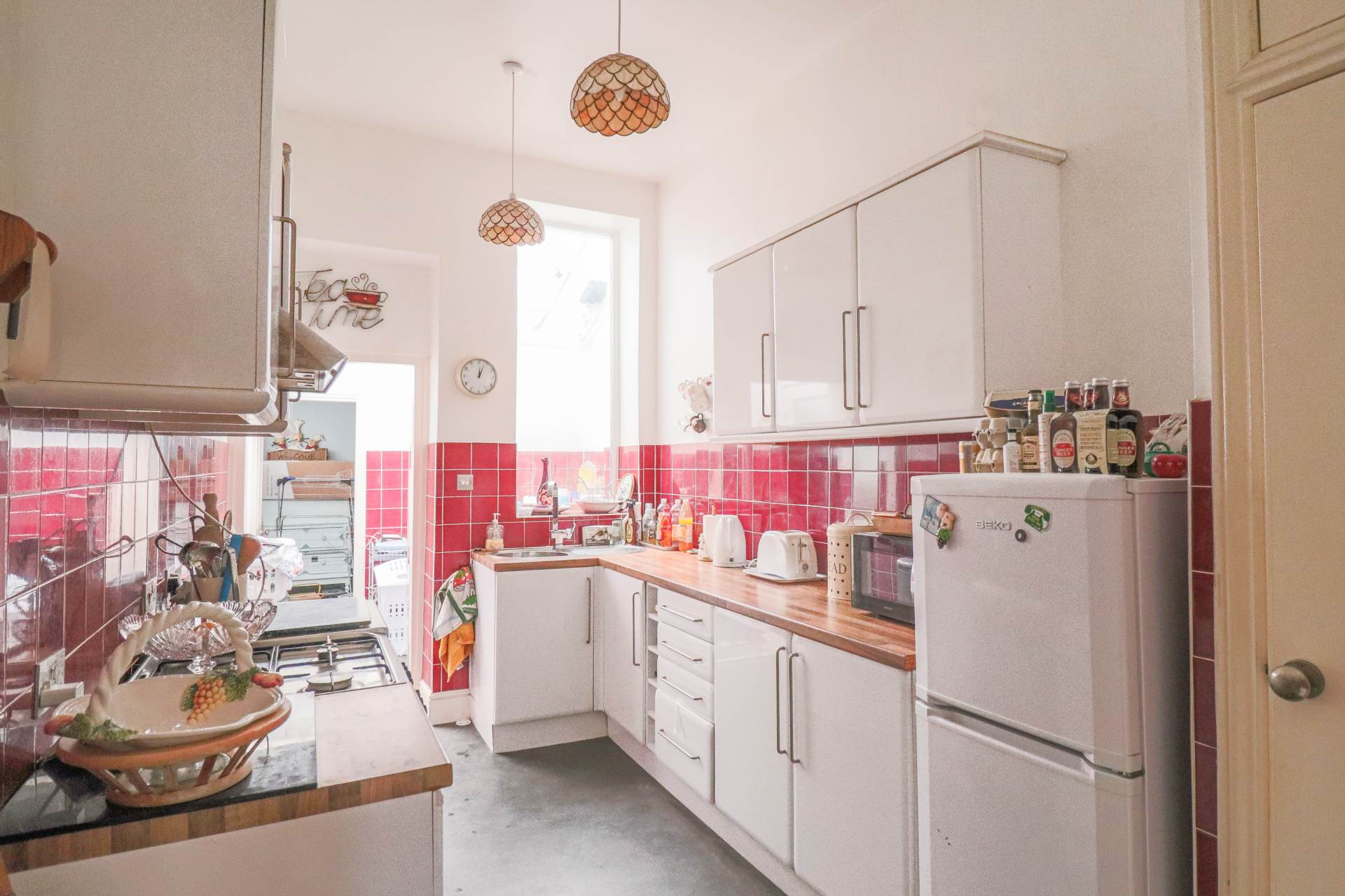 Southside, Hillside - Spacious Hall Floor Flat, Image 15
