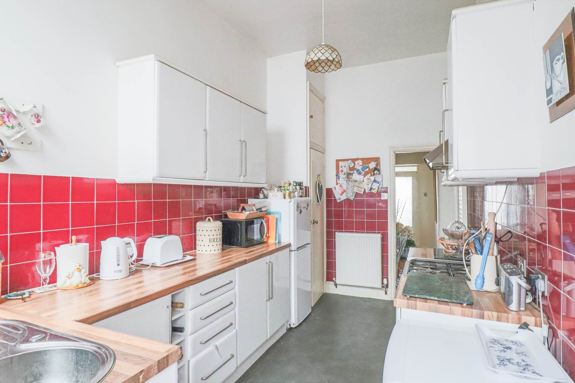 Southside, Hillside - Spacious Hall Floor Flat, Image 17