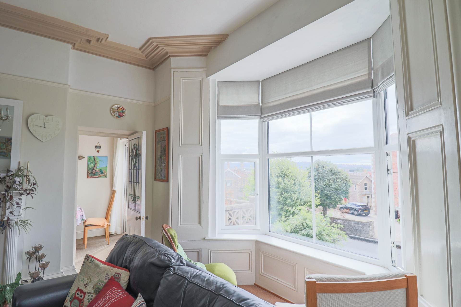 Southside, Hillside - Spacious Hall Floor Flat, Image 5