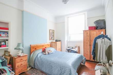 Southside, Hillside - Spacious Hall Floor Flat, Image 14