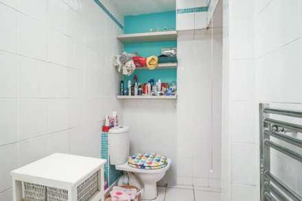 Southside, Hillside - Spacious Hall Floor Flat, Image 19