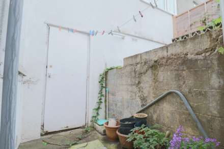 Southside, Hillside - Spacious Hall Floor Flat, Image 20