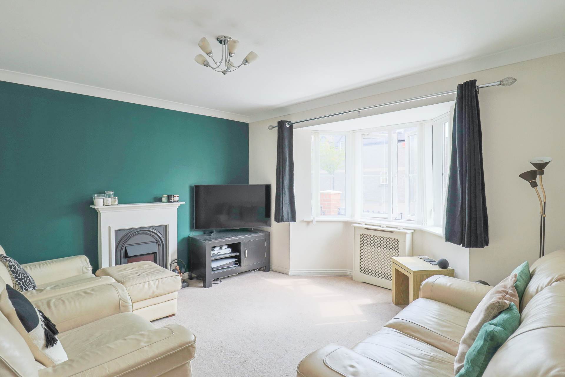 Longridge Way, Edge Of Weston Village - Larger Than Average Home, Image 2