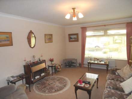 Cardigan Crescent**Milton**Highly Sought After Location, Image 2