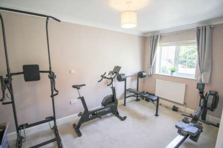 Hill Road**Beautifully Presented**Superb Location**4 Bedrooms**En-Suite Shower**, Image 10