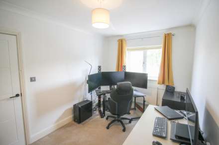 Hill Road**Beautifully Presented**Superb Location**4 Bedrooms**En-Suite Shower**, Image 12