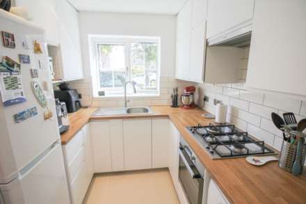 Hill Road**Beautifully Presented**Superb Location**4 Bedrooms**En-Suite Shower**, Image 9