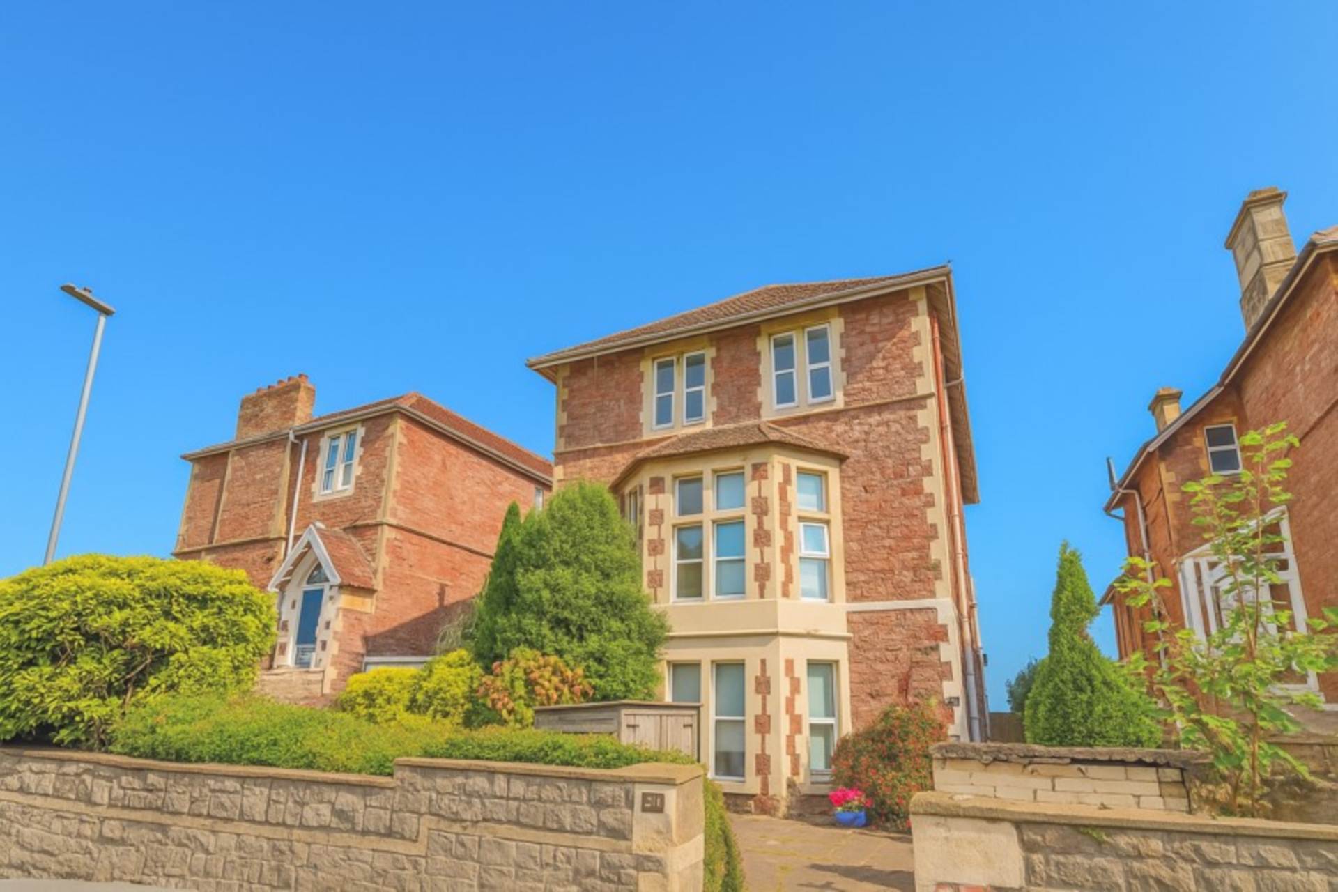 Southside, Hillside - Restored Victorian Flat With Views, Image 1