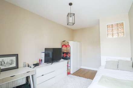 Southside, Hillside - Restored Victorian Flat With Views, Image 12