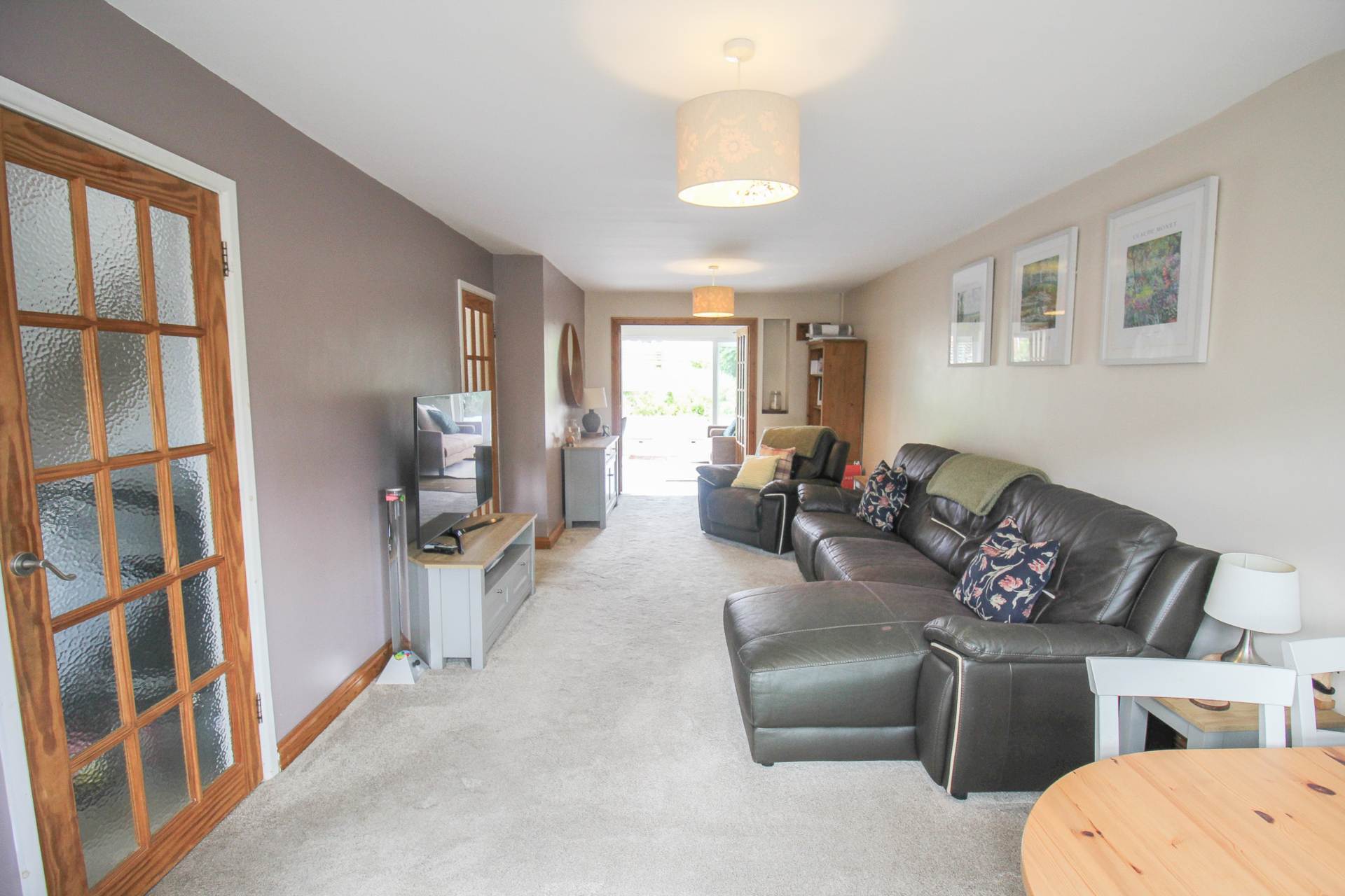 Hutton**Extended**Beautifully Presented**3 Bedrooms**, Image 4
