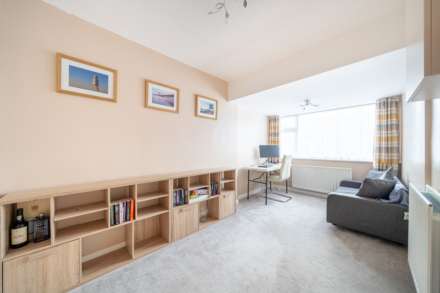 Worle**Extended**Beautifully Presented**3-4 Bedrooms**, Image 10