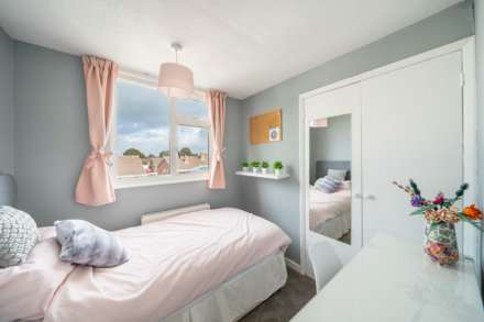 Worle**Extended**Beautifully Presented**3-4 Bedrooms**, Image 17