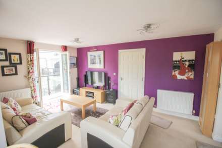 Weston Village**2 Bedrooms**South Facing Balcony**Open Plan Living Area**, Image 3