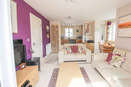 Weston Village**2 Bedrooms**South Facing Balcony**Open Plan Living Area**, Image 5