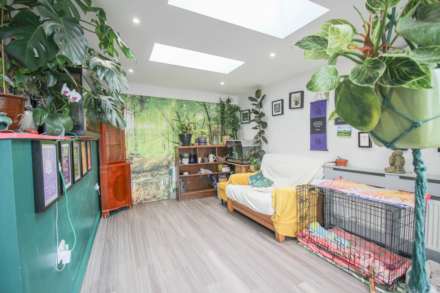 Uphill**Period Ground Floor Flat**Beautifully Presented**, Image 11