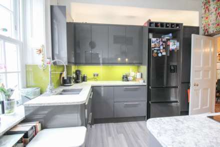 Uphill**Period Ground Floor Flat**Beautifully Presented**, Image 8