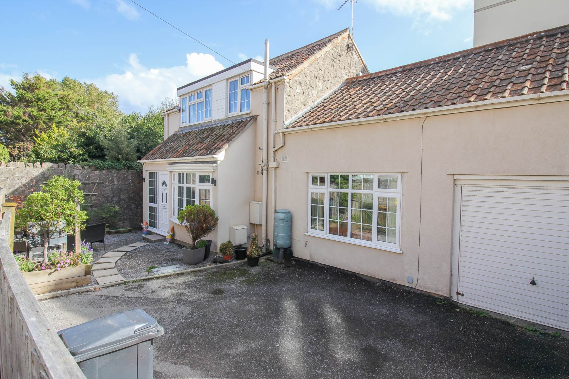Severn Road**Detached Period Cottage**2 Minutes to Beach**, Image 1