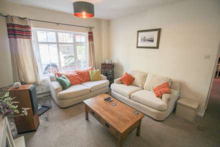 Severn Road**Detached Period Cottage**2 Minutes to Beach**, Image 5