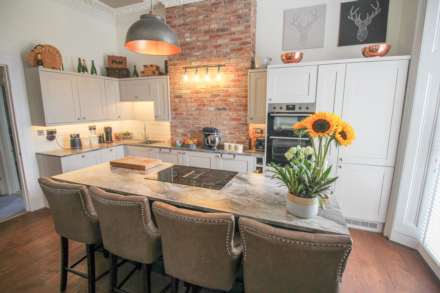 **Shrubbery Avenue**Stunningly Presented**Desirable Location**Ground Floor with Garden**, Image 7