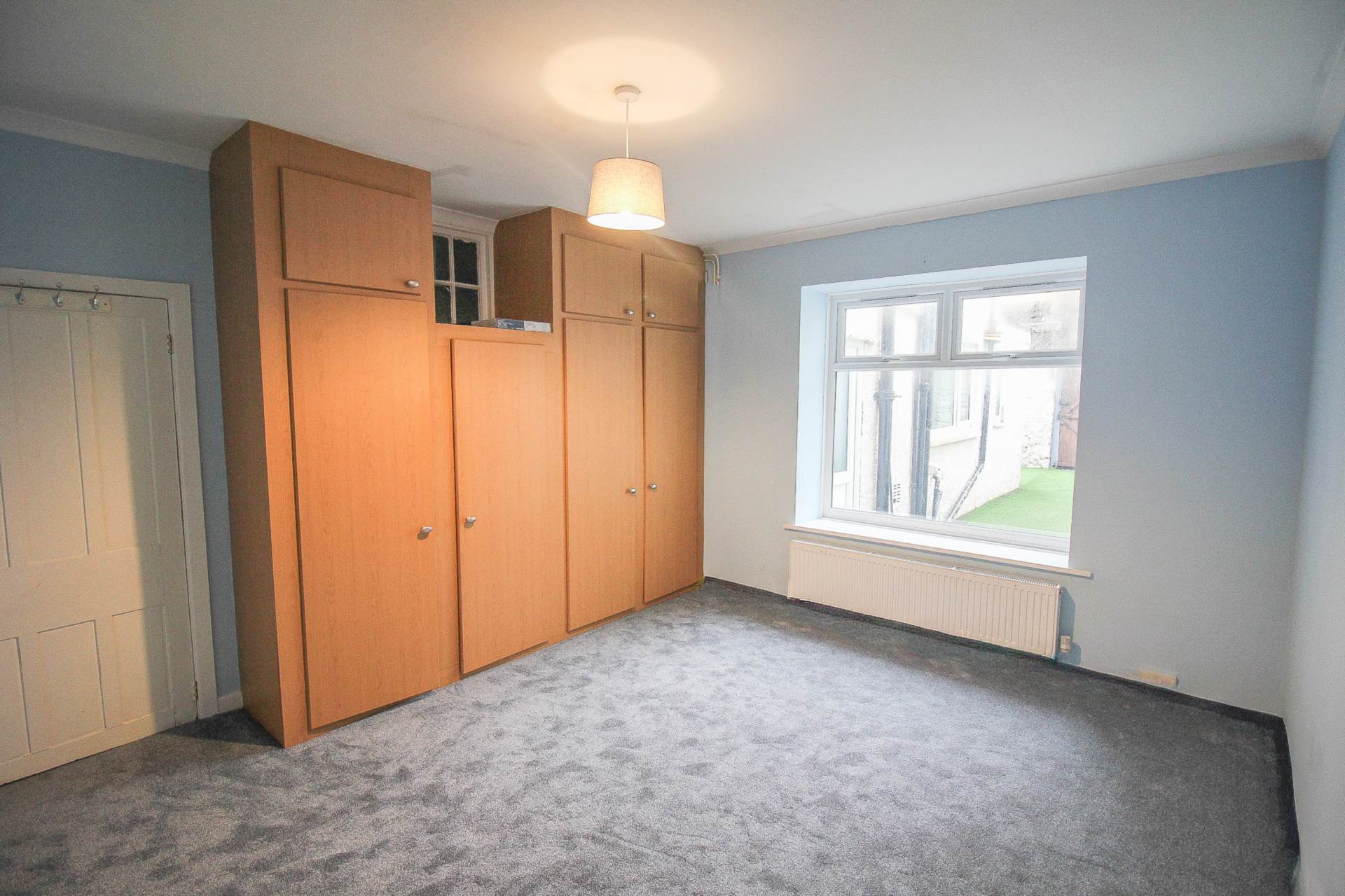 **Central Location**Close to Sea Front**Large Courtyard Garden**Two Bedrooms**, Image 8