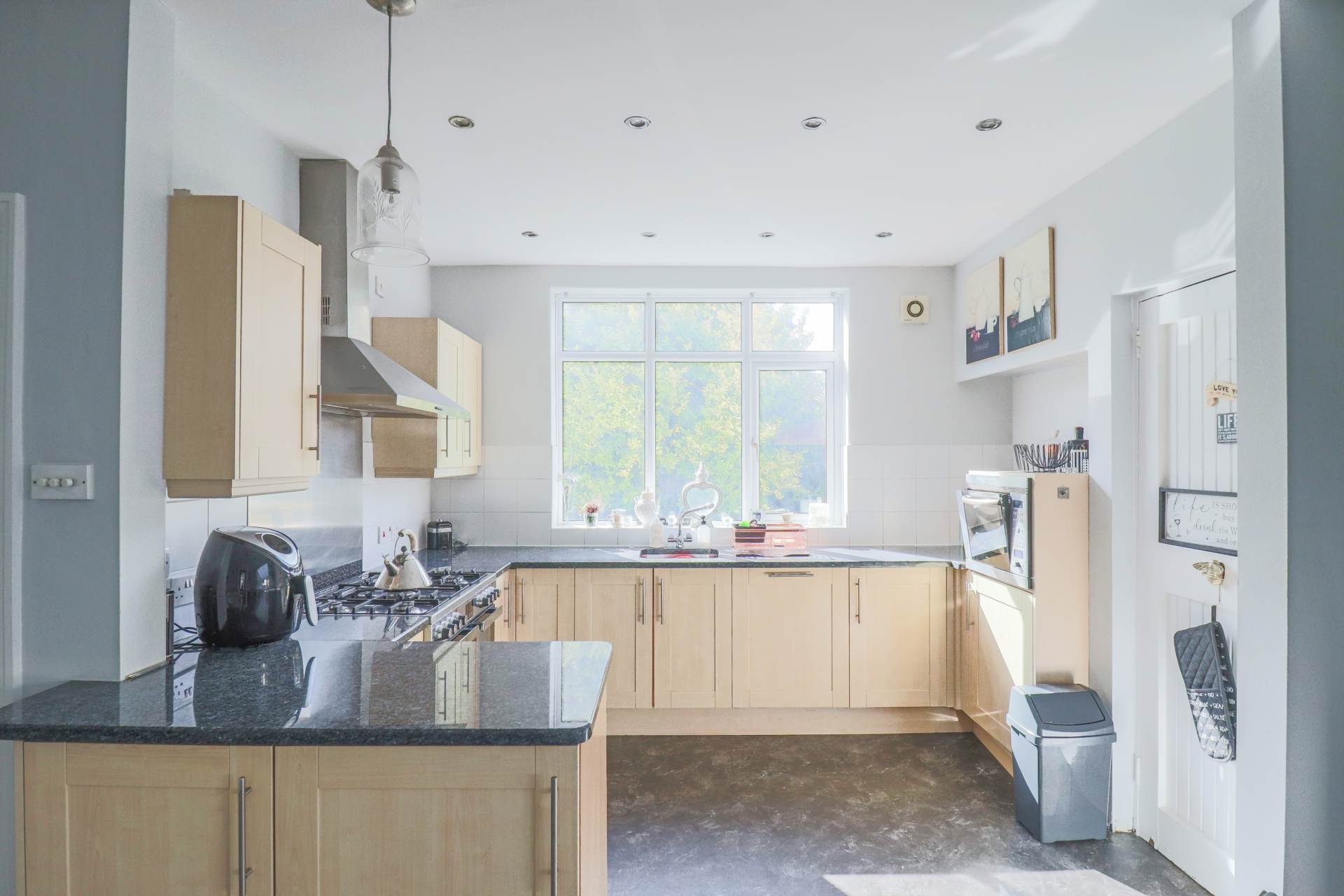 Manor Road, Weston-super-Mare, Image 7