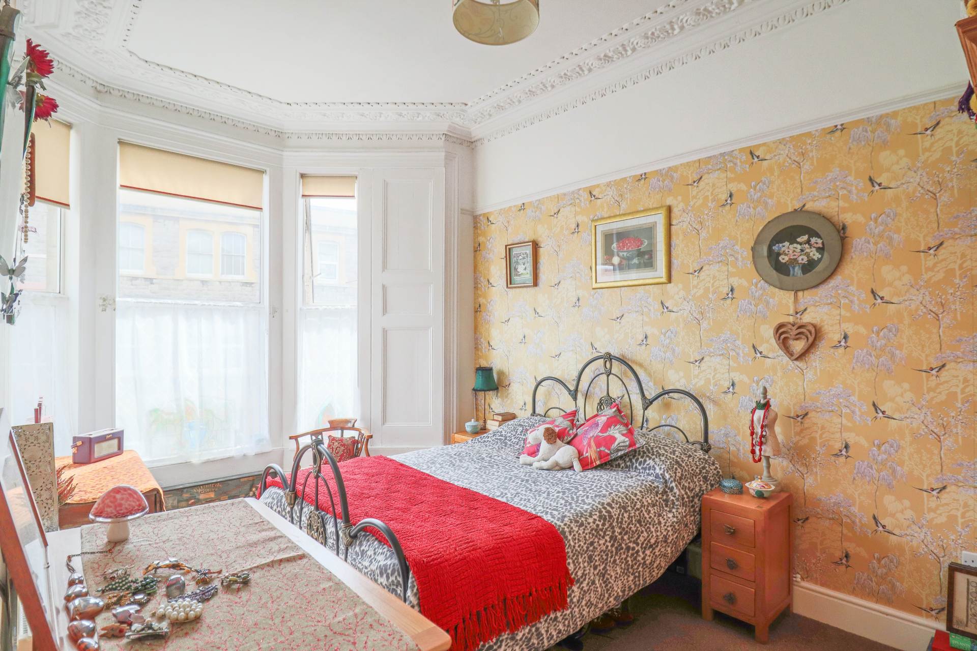 Bristol Road Lower, Hillside - Superb Victorian Flat, Image 13