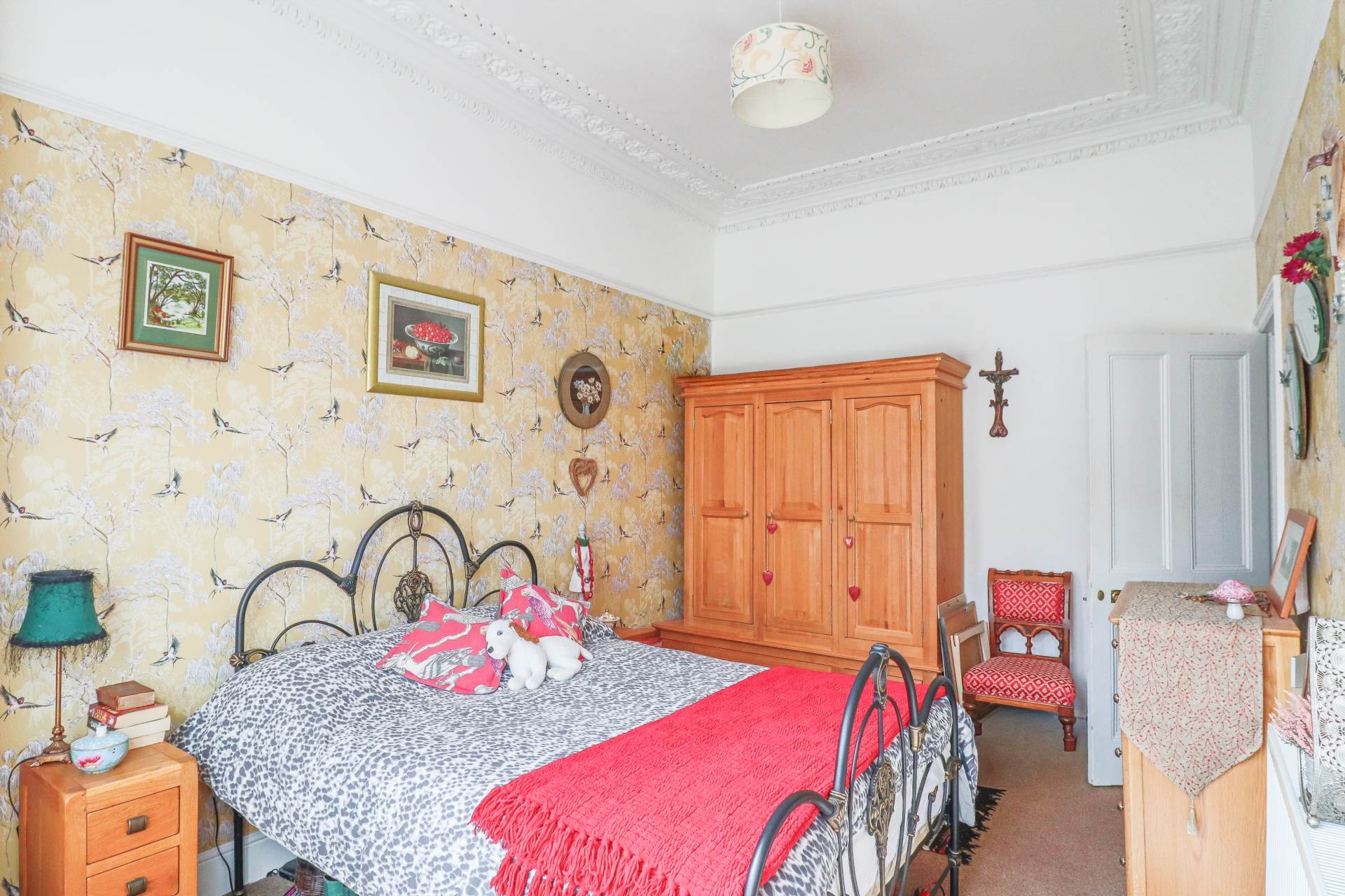 Bristol Road Lower, Hillside - Superb Victorian Flat, Image 15