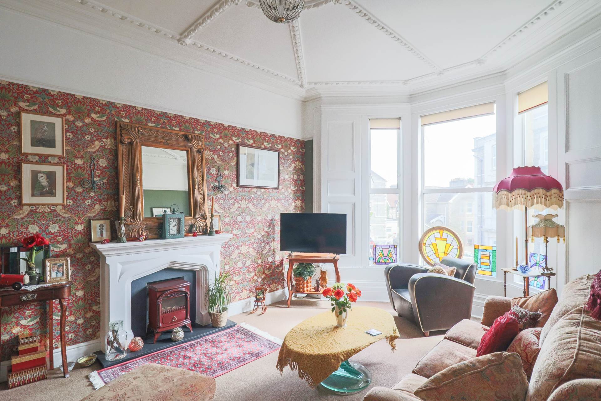Bristol Road Lower, Hillside - Superb Victorian Flat, Image 8