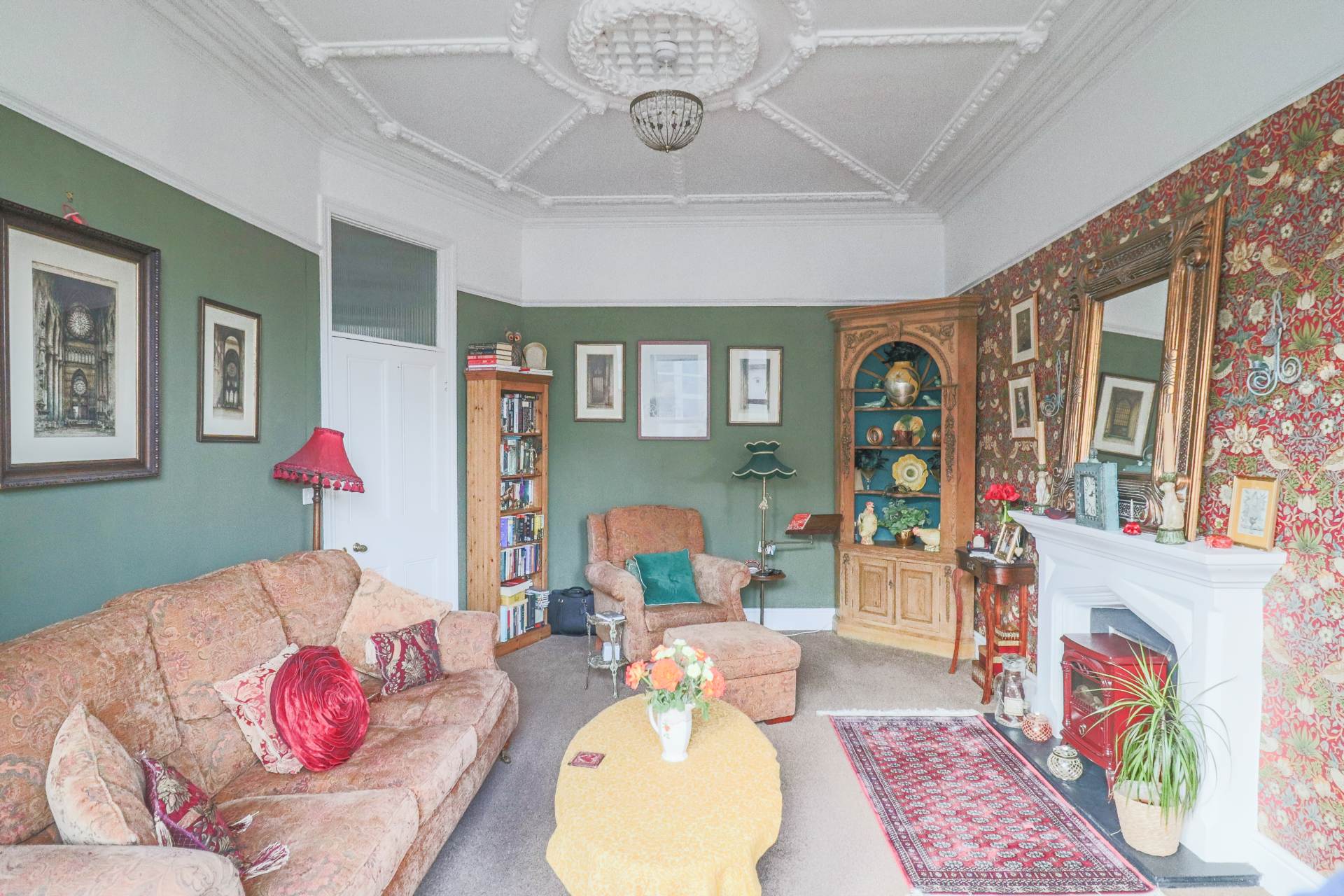 Bristol Road Lower, Hillside - Superb Victorian Flat, Image 9