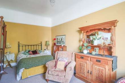 Bristol Road Lower, Hillside - Superb Victorian Flat, Image 10
