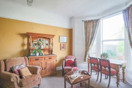 Bristol Road Lower, Hillside - Superb Victorian Flat, Image 12
