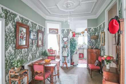 Bristol Road Lower, Hillside - Superb Victorian Flat, Image 2