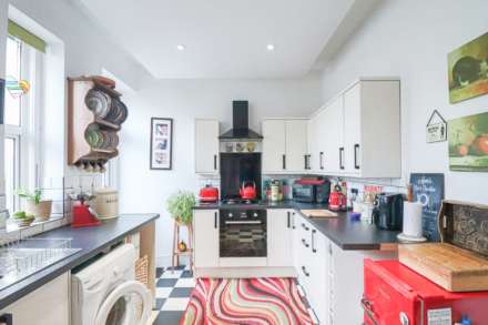 Bristol Road Lower, Hillside - Superb Victorian Flat, Image 3