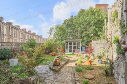 Bristol Road Lower, Hillside - Superb Victorian Flat, Image 4