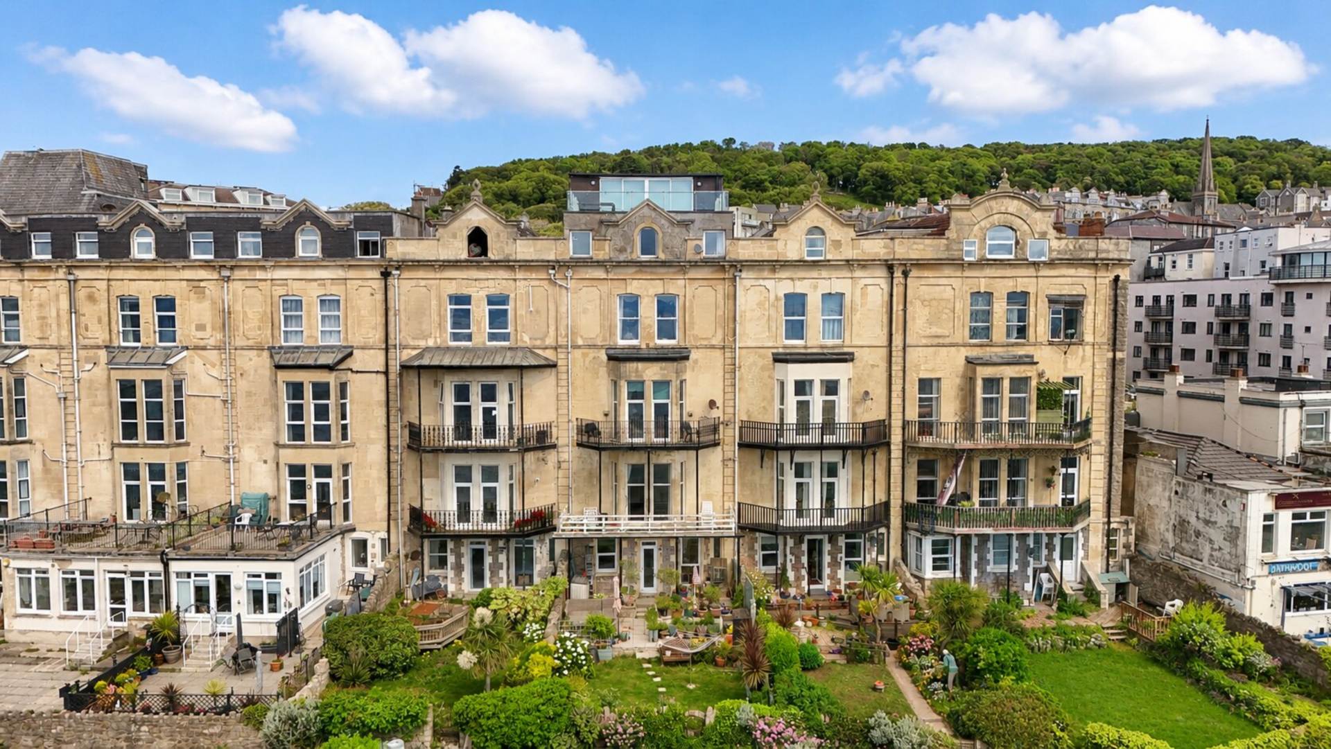 **Sea Front Location**Period Ground Floor Flat**Balcony with Amazing Coastal Views**, Image 1