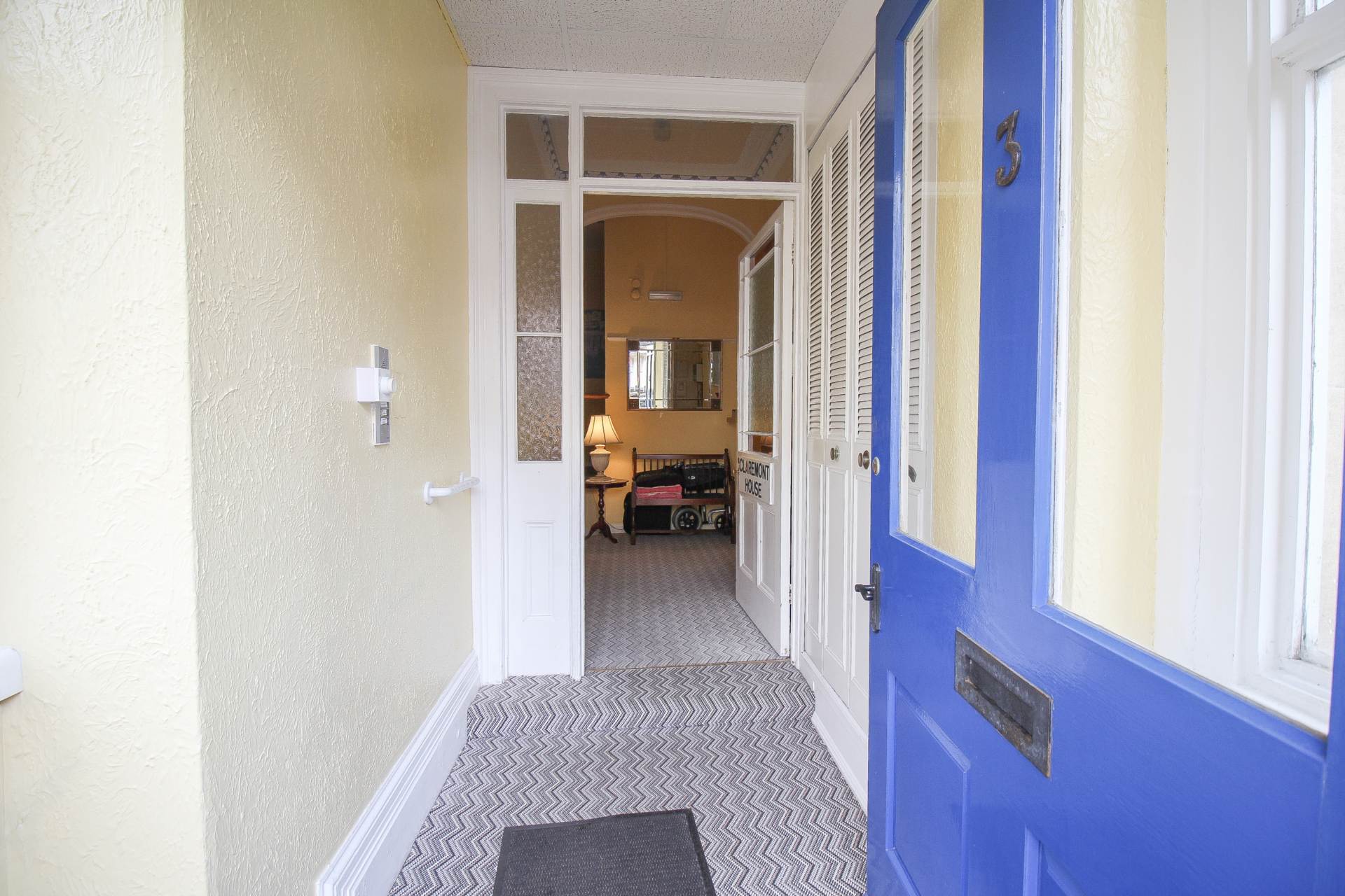 **Sea Front Location**Period Ground Floor Flat**Balcony with Amazing Coastal Views**, Image 13