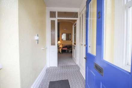 **Sea Front Location**Period Ground Floor Flat**Balcony with Amazing Coastal Views**, Image 13