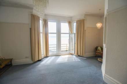 **Sea Front Location**Period Ground Floor Flat**Balcony with Amazing Coastal Views**, Image 7