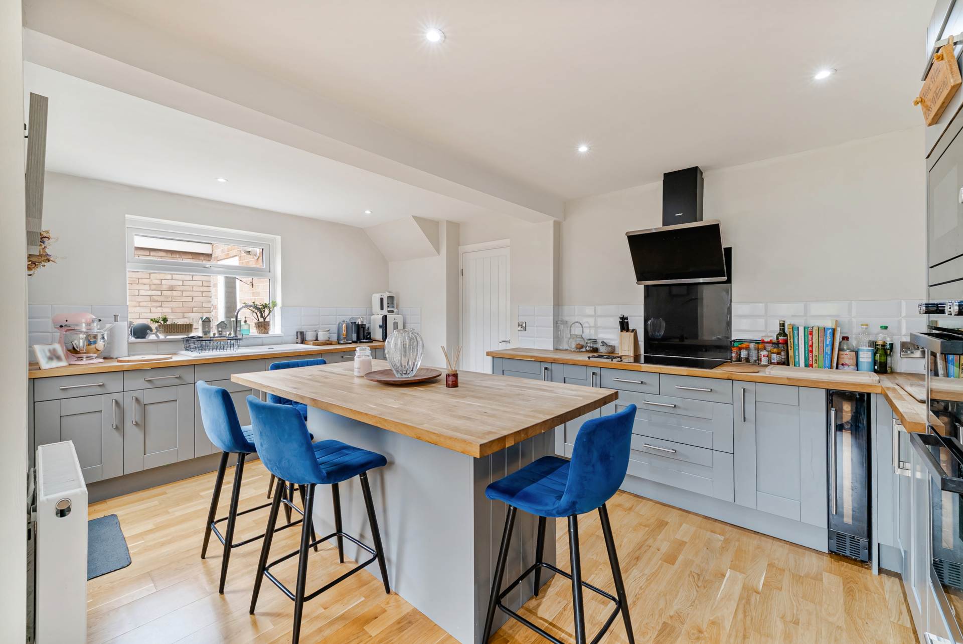 Elmhurst Road, Hutton Village - Stunningly Presented Extended Family Home!, Image 8