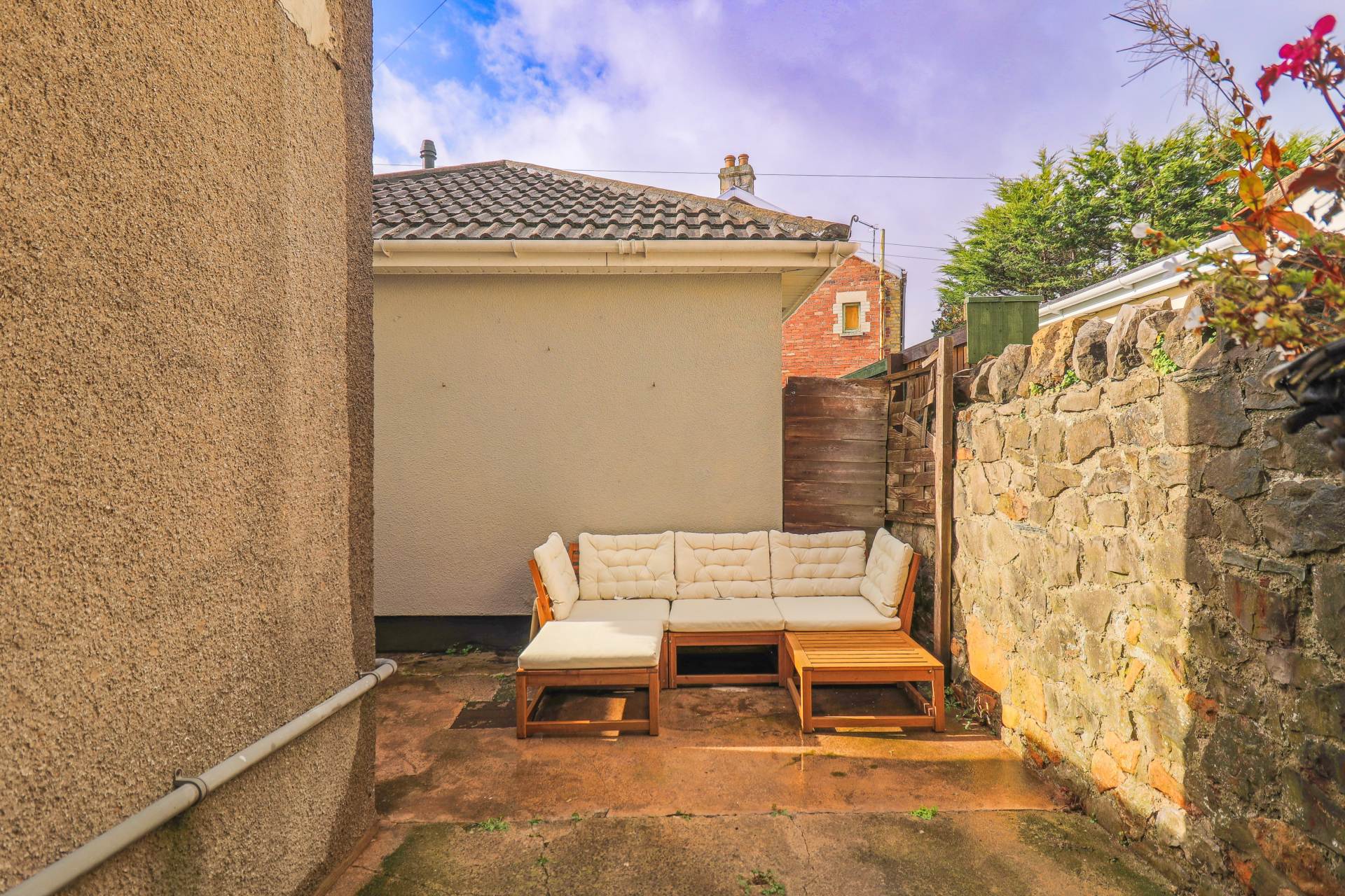 Mendip Road, Superb First Time Buy - 'Ready To Move In' Condition, Image 13