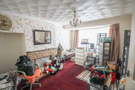 WSM**1600 SQ FT**4 BEDROOMS**3 RECEPTION AREAS**LARGE GARAGE/ELEC DOOR**, Image 8